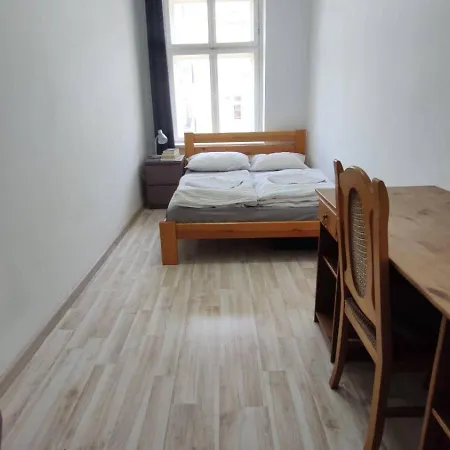 Apartment Aparttrans Botanic Garden Breslau